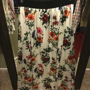 LuLaRoe Lucy Skirt
